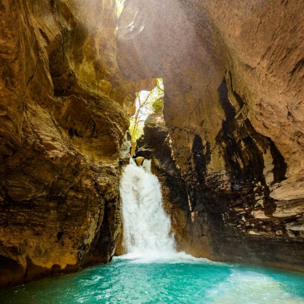 La Leona Waterfall Hike - Native's Way Costa Rica Tours